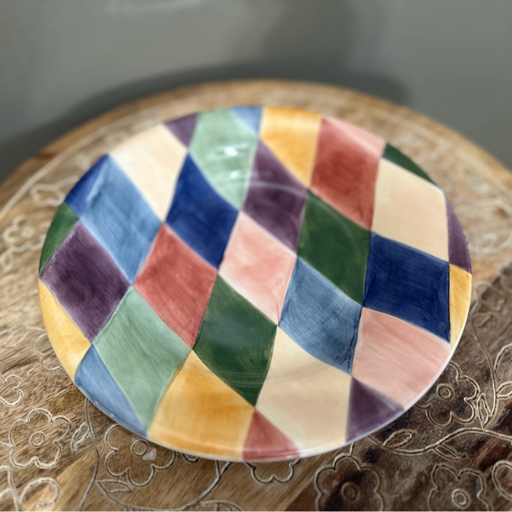 Carnival pie plates